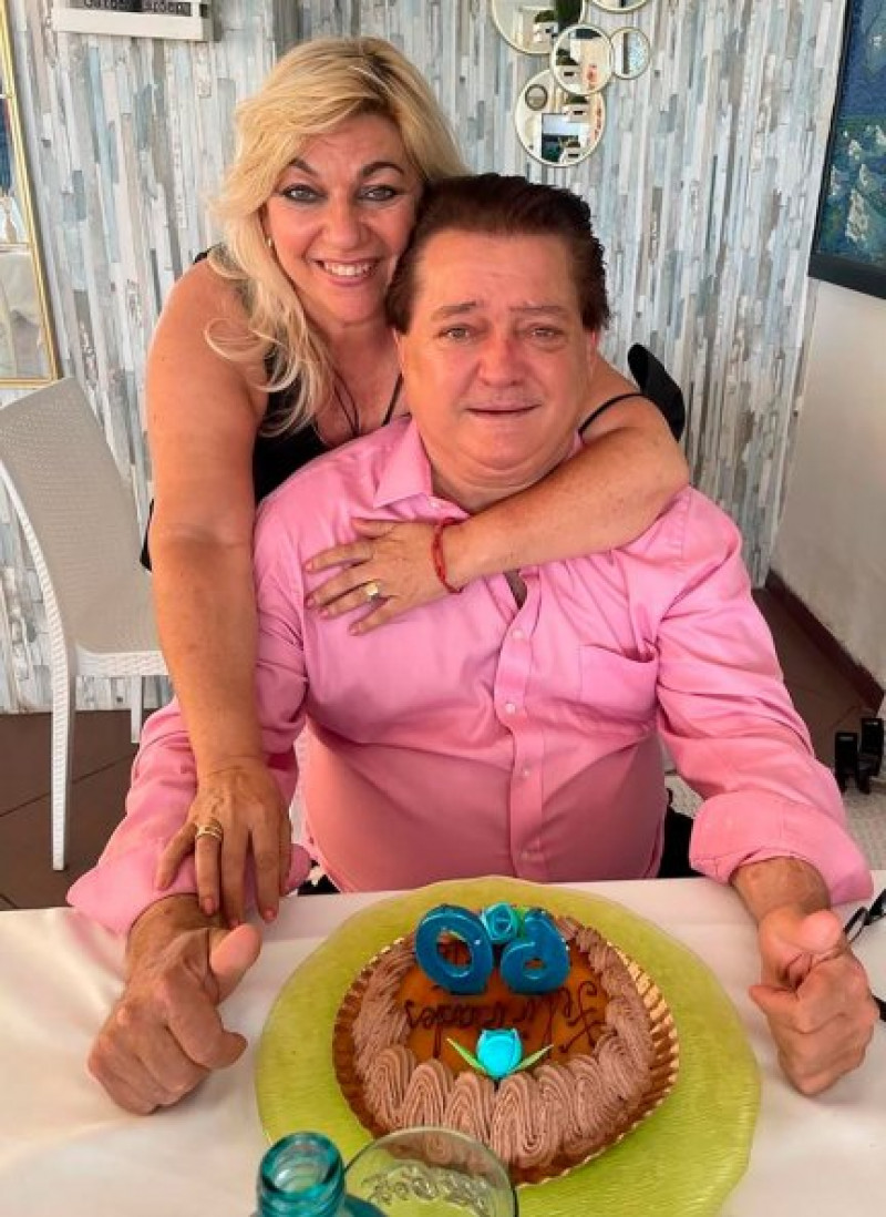El Soro acaba de celebrar su 60º cumpleaños al lado de su esposa.