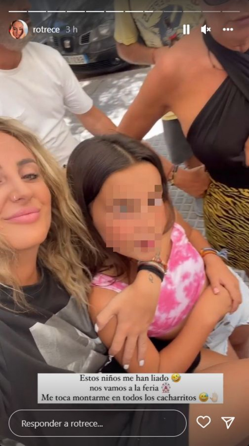 Rocío Flores junto a su hermana, Lola (@rotrece)