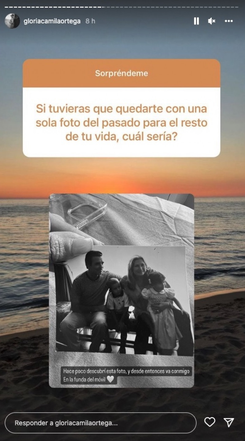 Historias de Instagram (@gloriacamilaortega)