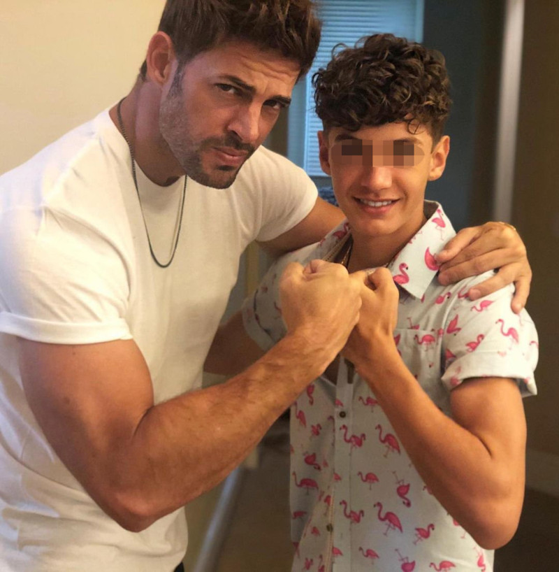 William Levy con su hijo