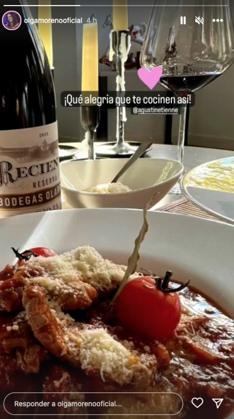 Olga Moreno y Agustín Etienne comparten una romántica comida