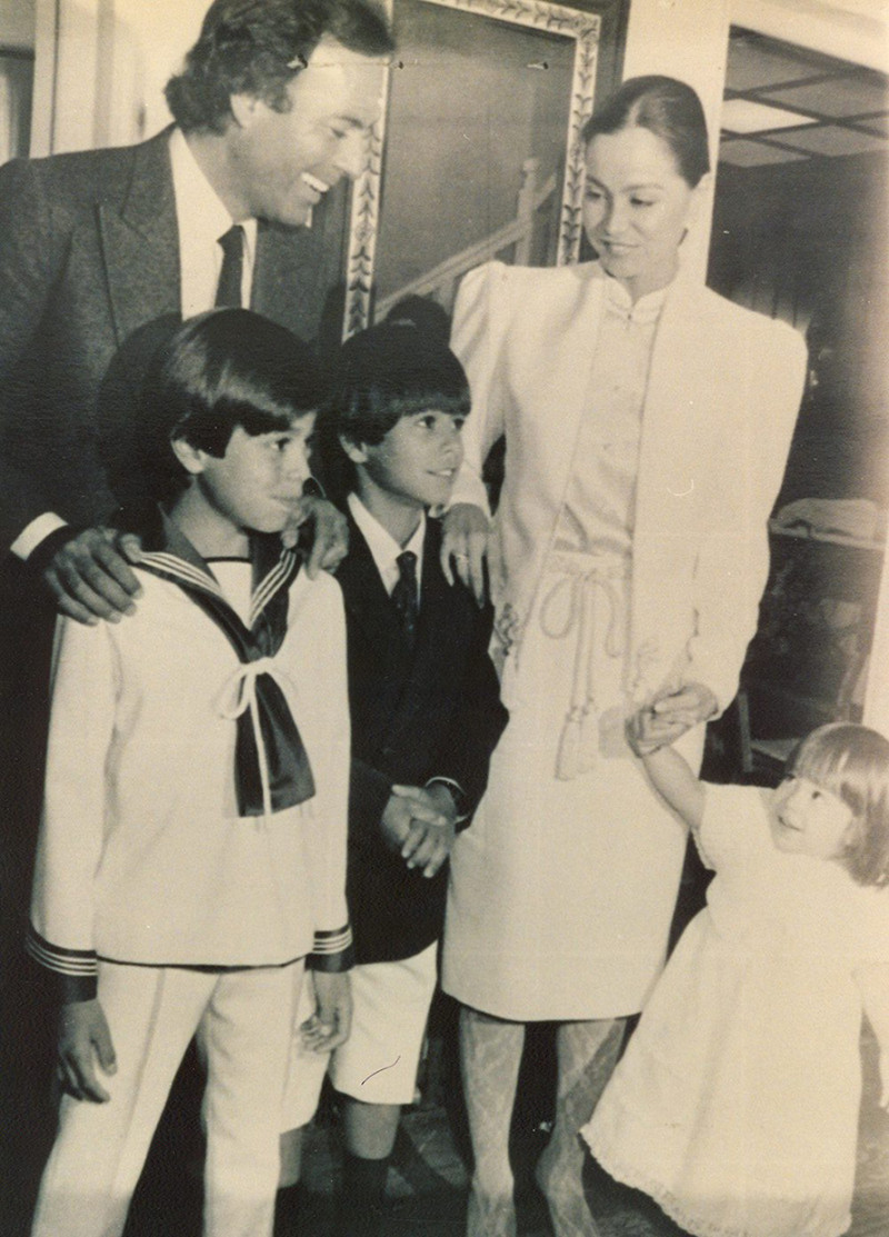 Julio Iglesias Isabel Preysler hijos