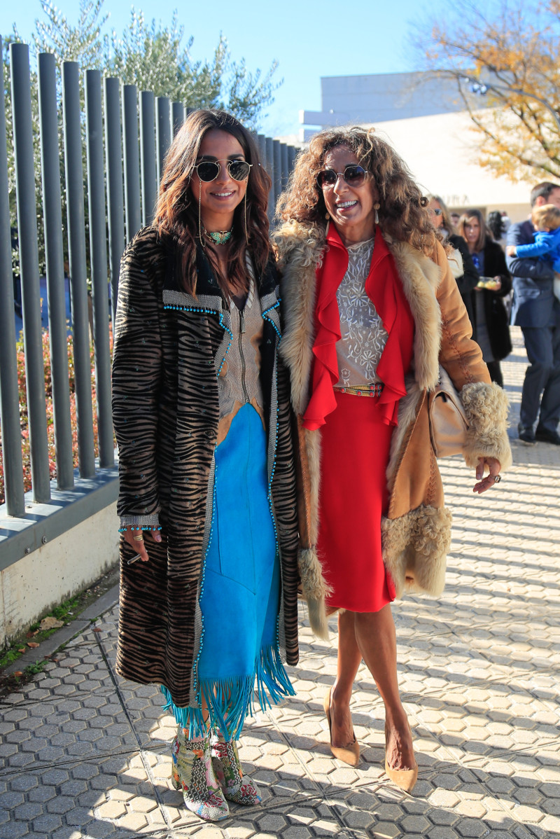 Rosario, con su hija, Lola Orellana, de 26 años.