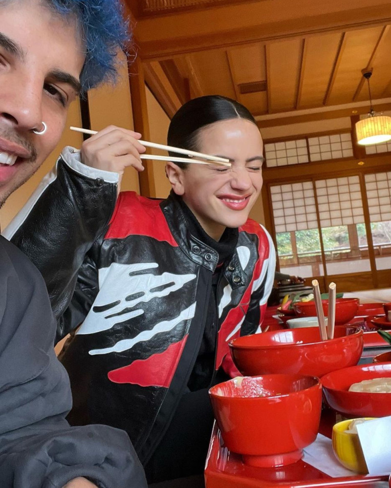 Rosalia Rauw Alejandro en Japón