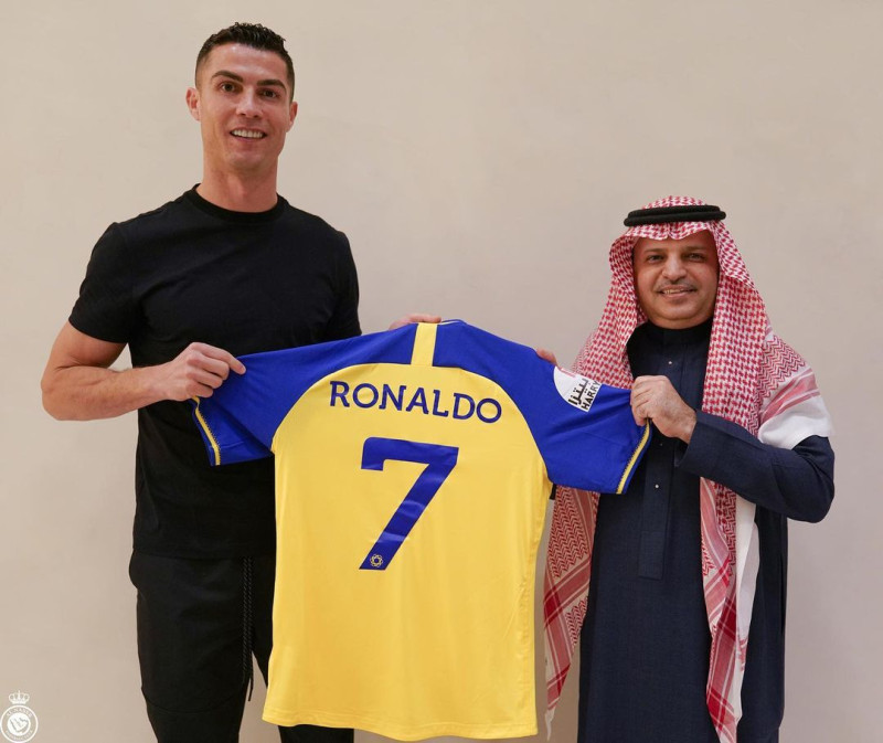 Cristiano acaba de fichar por el equipo Al-Nassr.