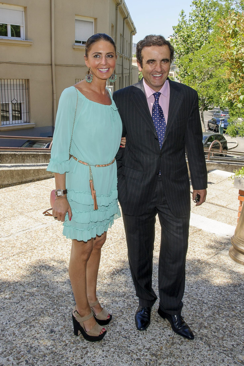 Antonio y Marisa en la comunión de los hijos de Ana Rosa Quintana y Juan Muñoz en 2013.