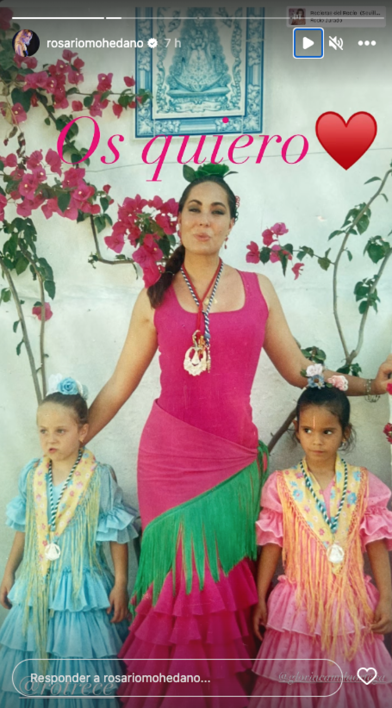 Chayo Mohedano, Rocío Flores y Gloria Camila de sevillanas cuando eran pequeñas