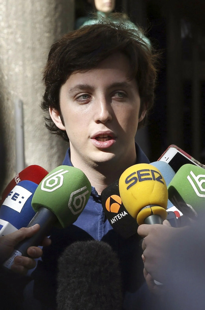 El 'Pequeño Nicolás' atendiendo a los medios, en una imagen de archivo.