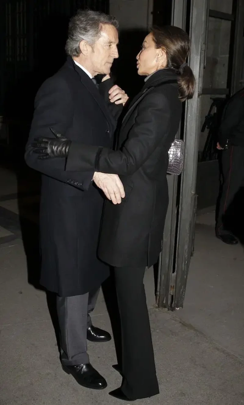 Alfonso Díez e Isabel Preysler en el funeral de Cayetana de Alba en 2014