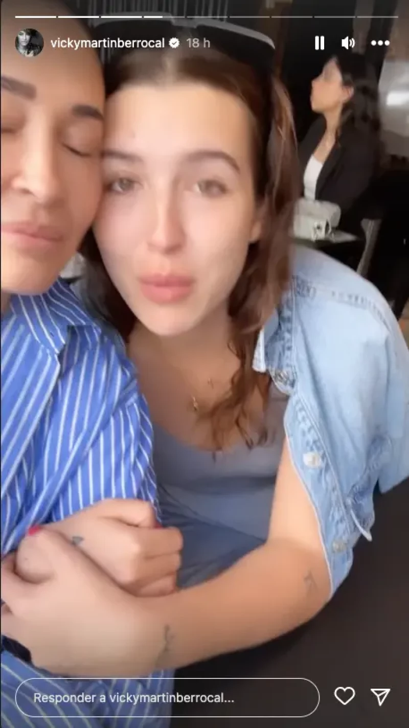 Alba Díaz y Vicky Martín Berrocal en un story de redes.