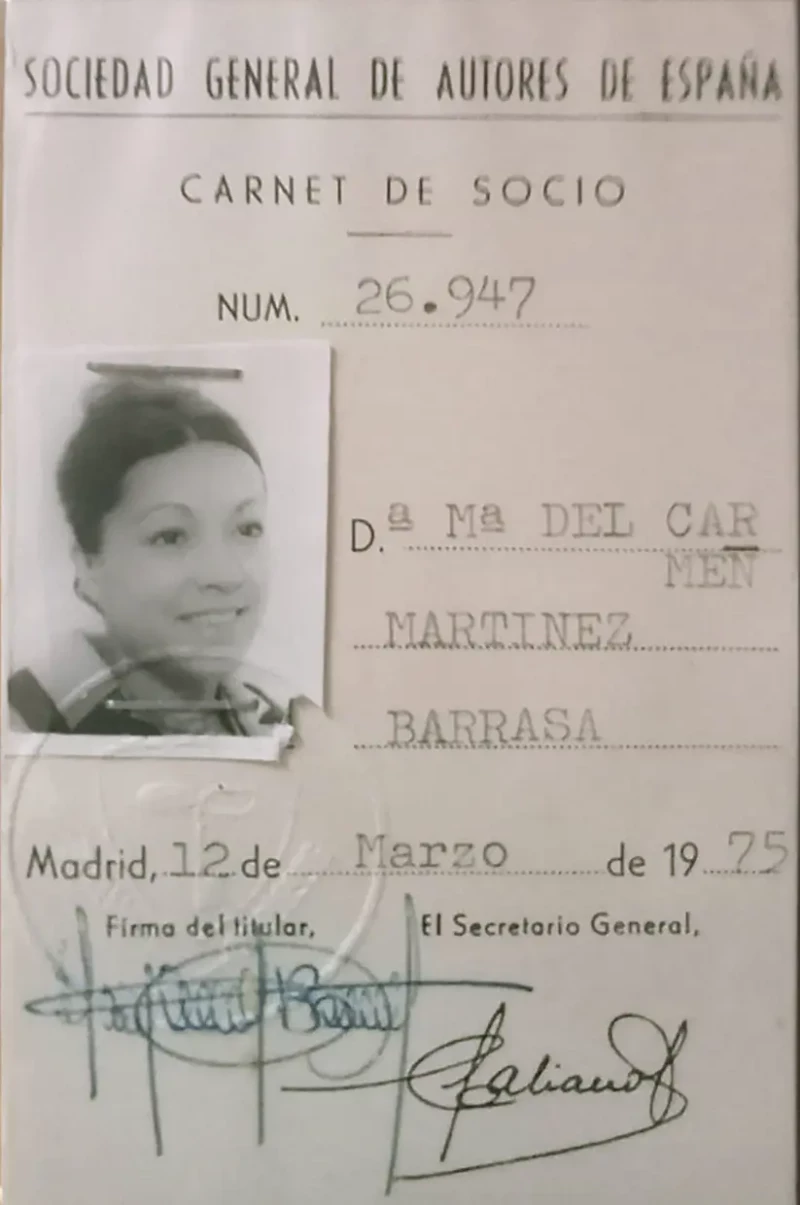 Un carnet de Mari Carmen de la SGAE del año 1975.