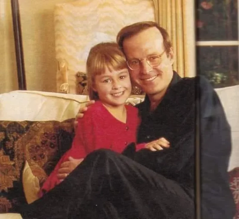 El actor junto a su hija Ava, cuando era una niña.