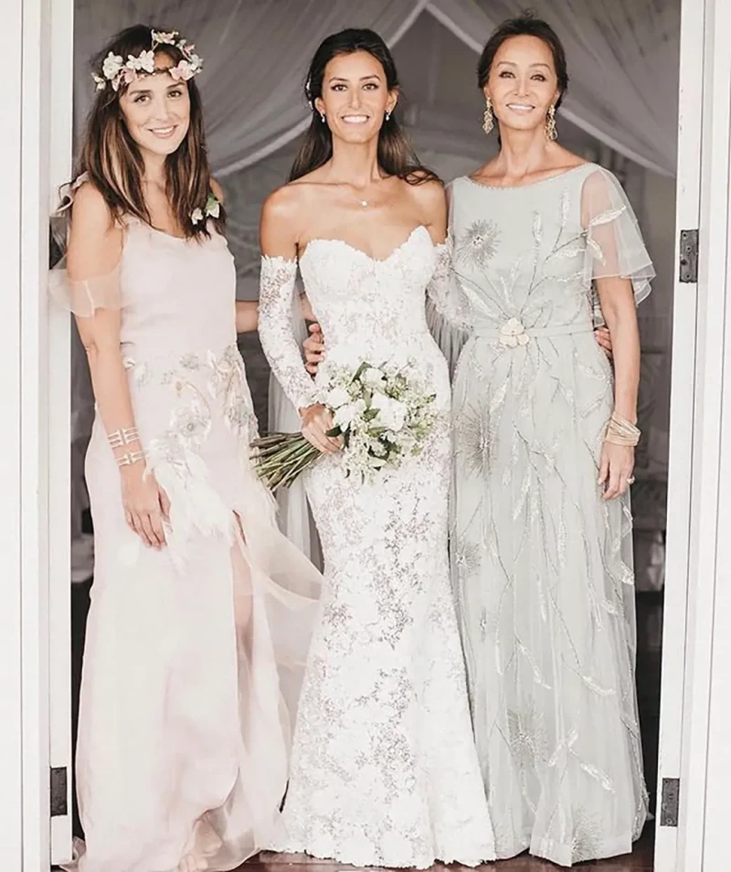 Tamara Falcó e Isabel Preysler el día de la boda de Ana Boyer