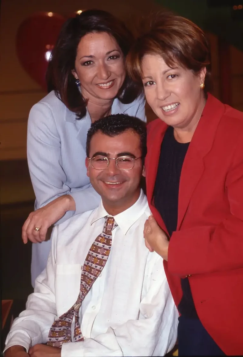 Jorge con Ana Rosa y Rosa Villacastín en ‘Extra Rosa’.