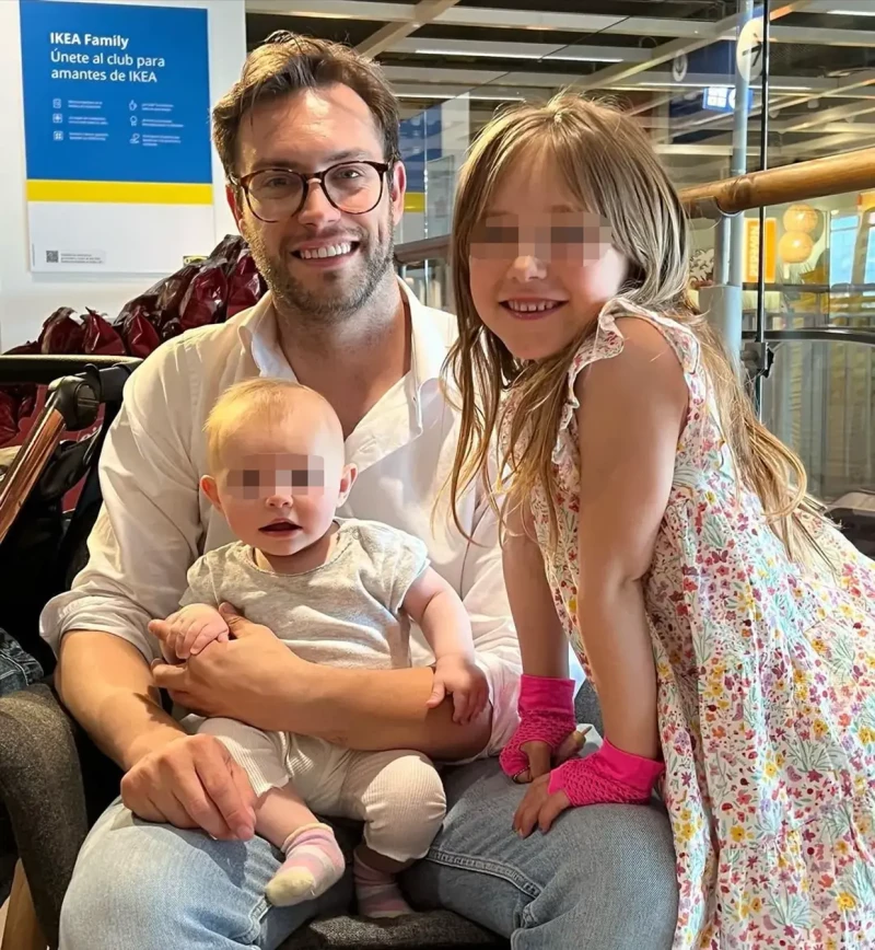 Marido e hijas de Soraya Arnelas.