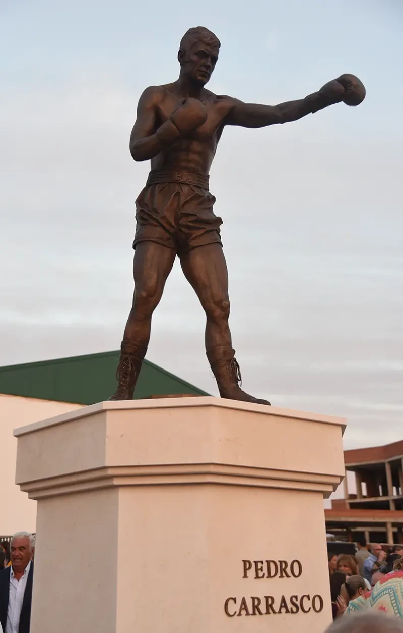 Estatua de Pedro Carrasco.