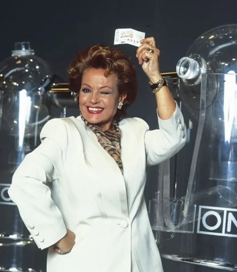 Carmen Sevilla, durante su etapa en 'Telecupón'.