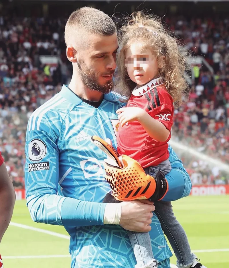 David De Gea con su hija Yanay.