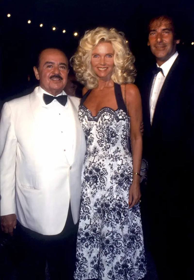 Adnan Khashoggi, Gunilla von Bismarck y Luis Ortiz.