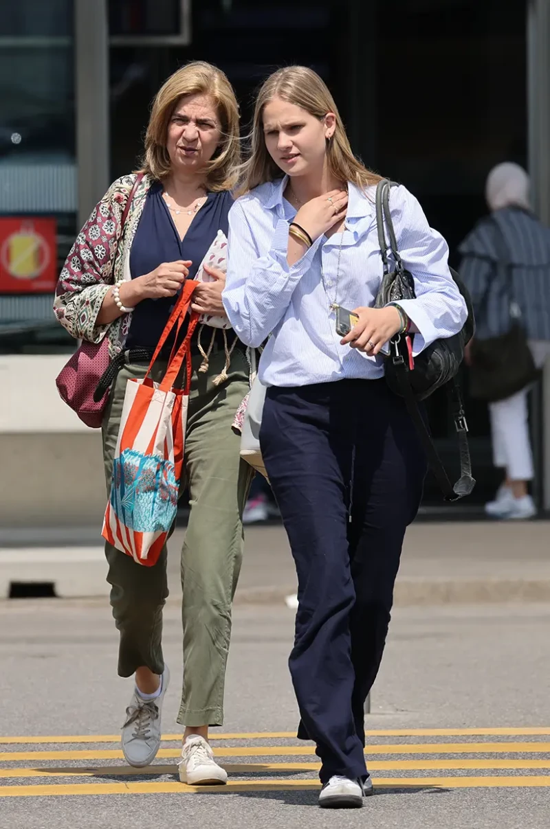 Infanta Cristina con su hija.