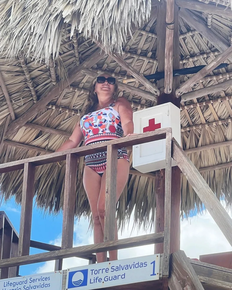Belén Esteban en la playa en República Dominicana