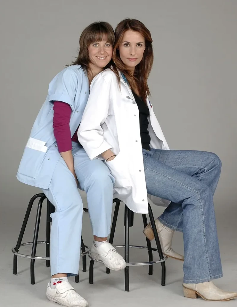 Esther y Maca, de 'Hospital Central', fueron una de las primeras parejas de lesbianas en TV.