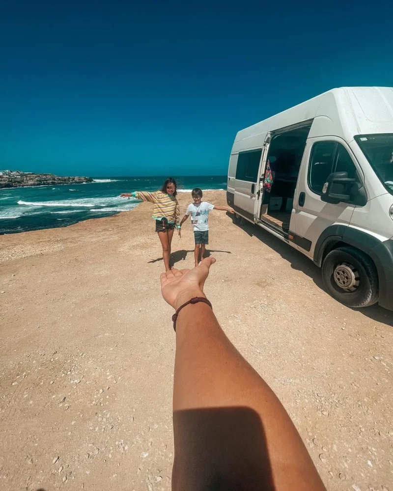 Mireia Canalda y sus hijos de vacaciones sin Felipe López