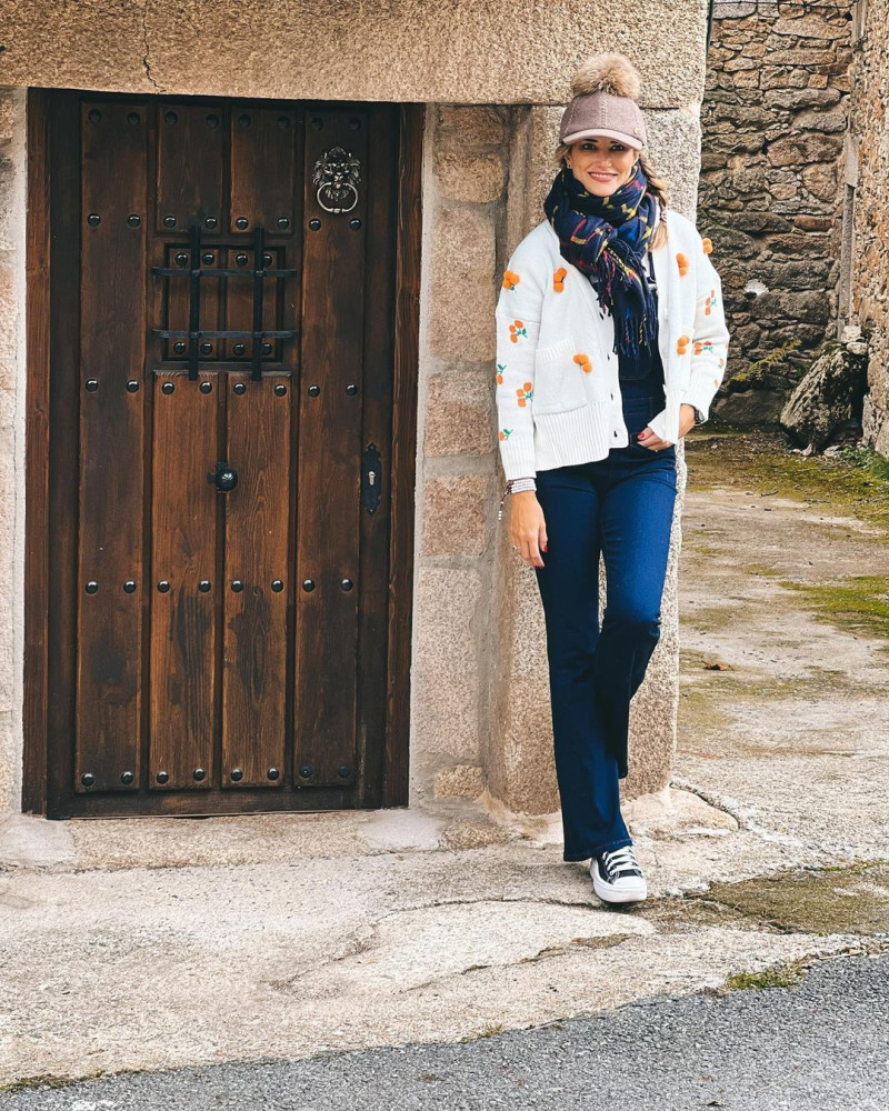 Alba Carrillo en su casa del pueblo