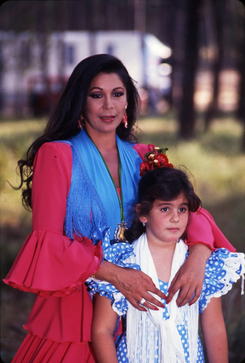 Anabel Pantoja con su tía Isabel (redes)