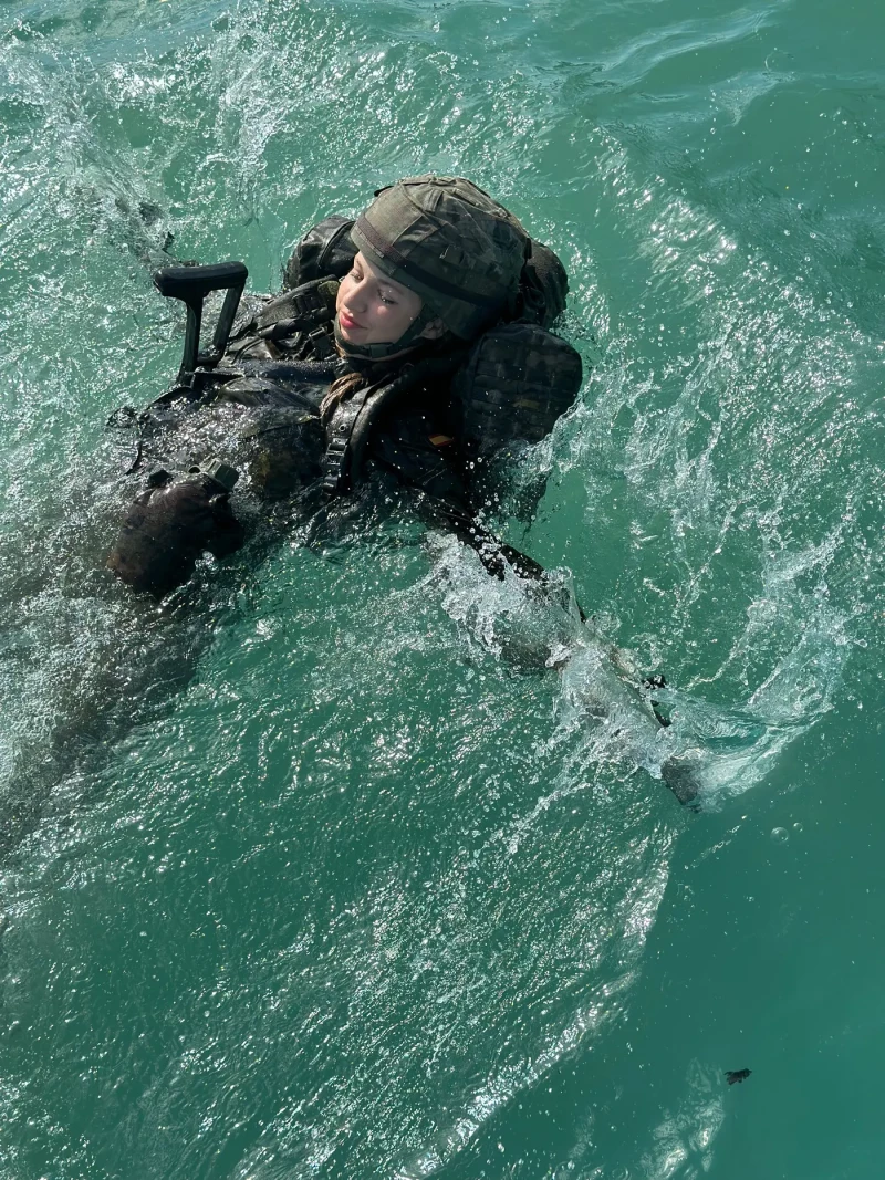 LA PRINCESA DE ASTURIAS DURANTE LA INSTRUCCIÓN MILITAR