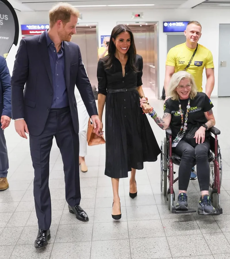 Harry y Meghan solidarios.