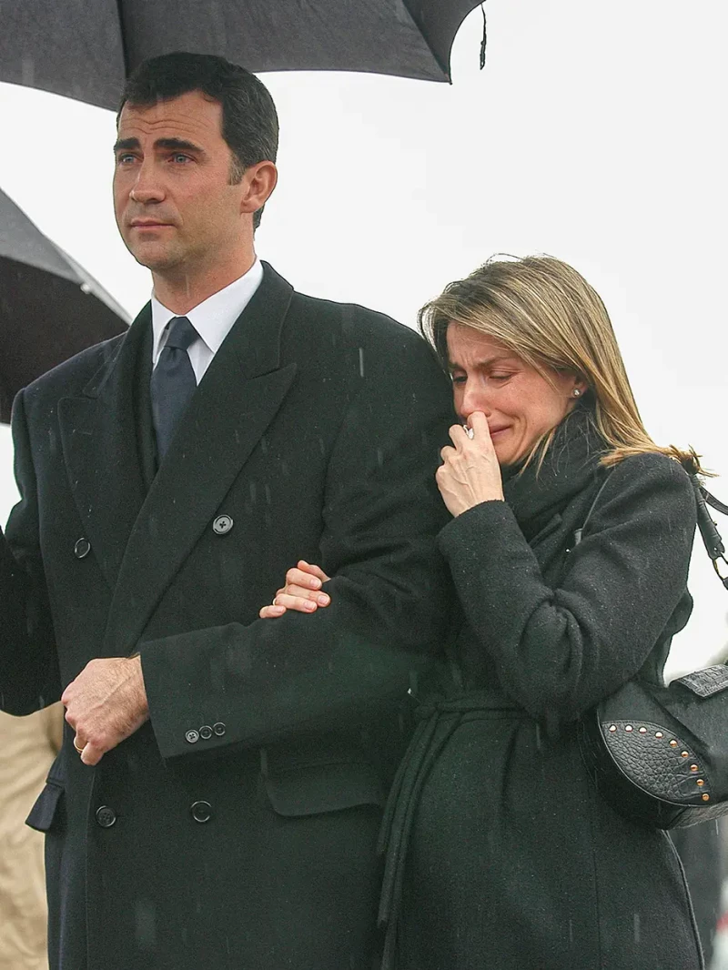 En el 2007, en el funeral de su hermana Érika, se rompió.