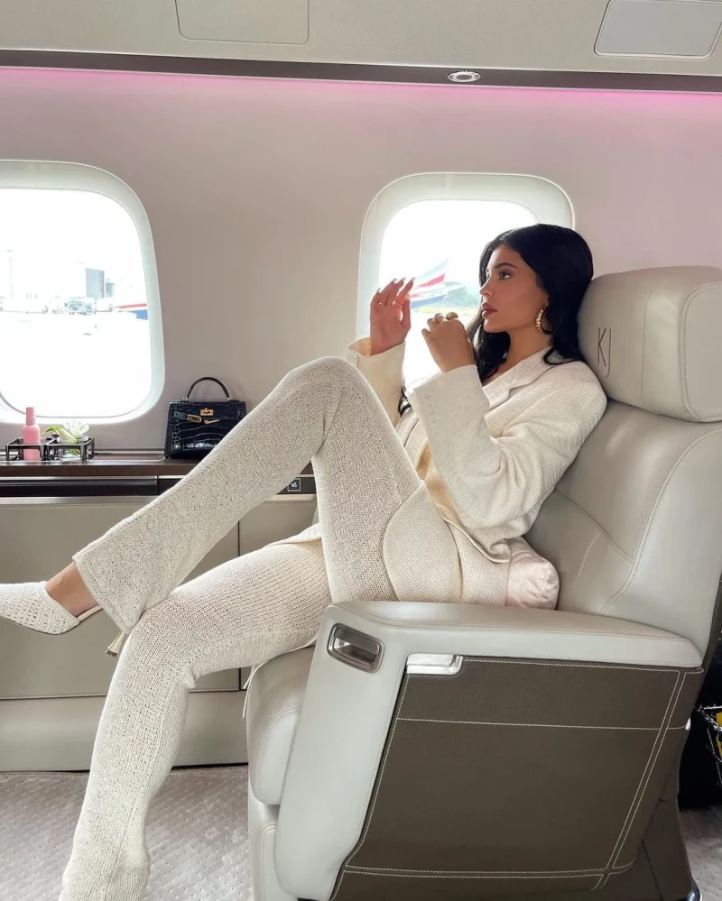 Kylie Jenner, la "reina" de los viajes cortos en jet privado.