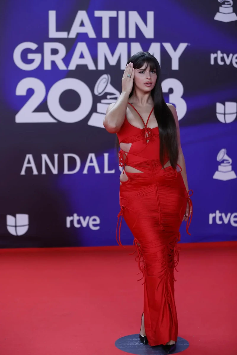 Look de Nathy Peluso en los Grammy Latinos 2023.