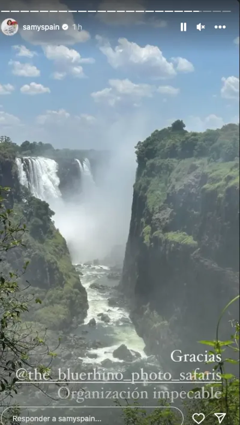 Samantha Vallejo en su viaje por África