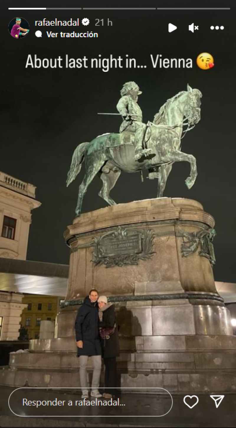 Rafa Nadal posa con Mery Perelló en su visita a Viena en 2023.