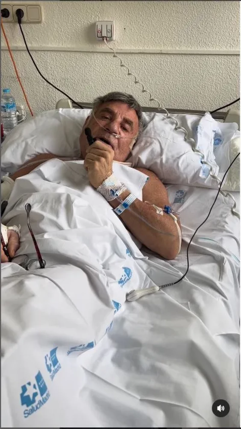 Joaquín Torres en el hospital tras un accidente de moto.