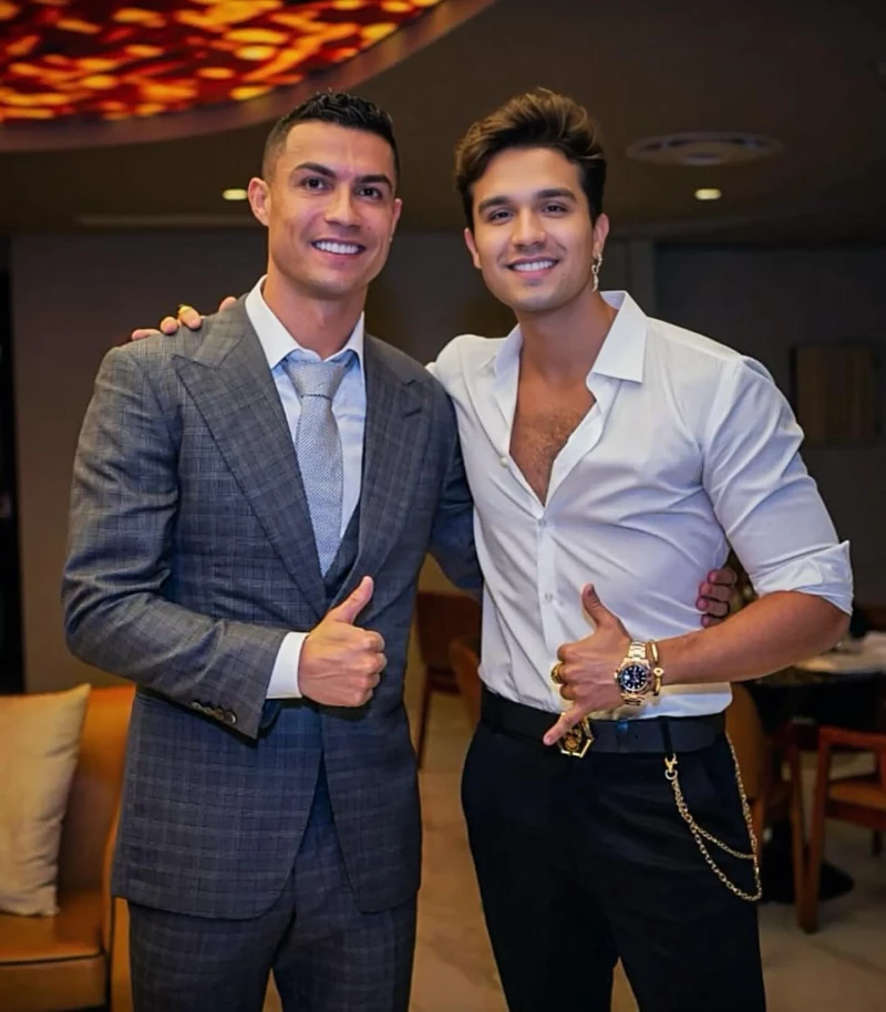 Cristiano Ronaldo junto a Luan Santana.