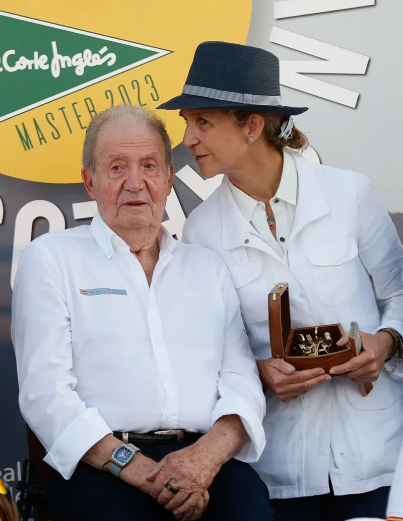 Juan Carlos con su hija la infanta Elena