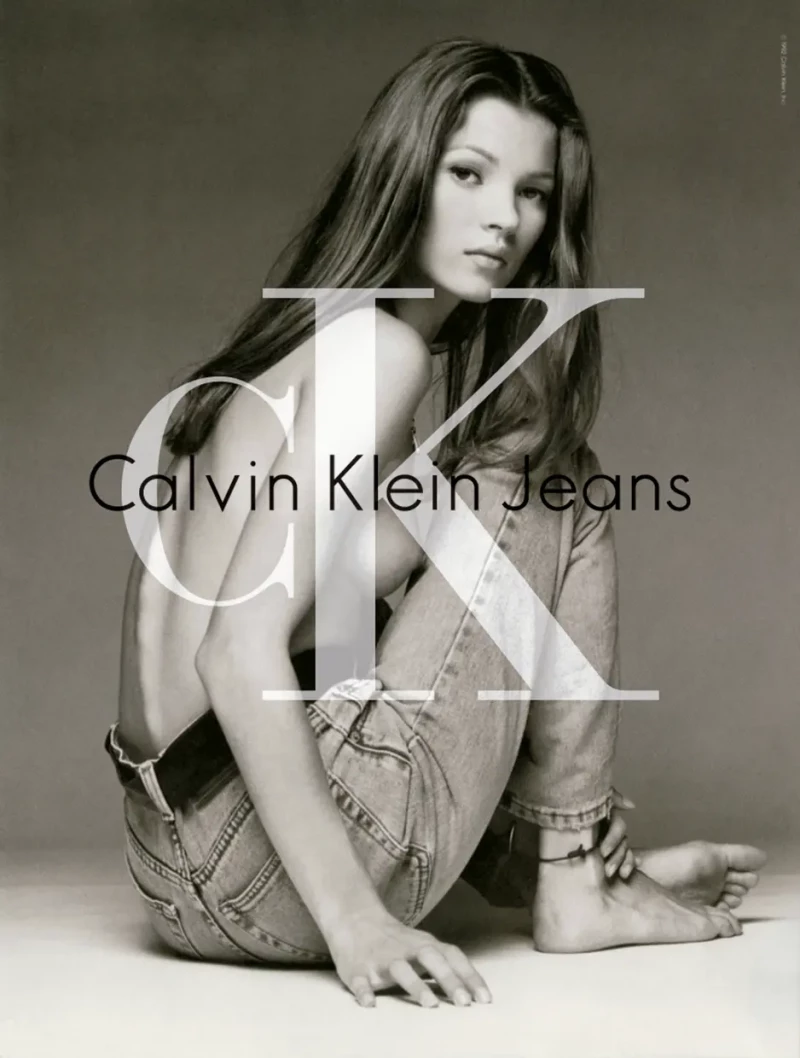 Kate Moss en el anuncio de Calvin Klein que la hizo famosa.