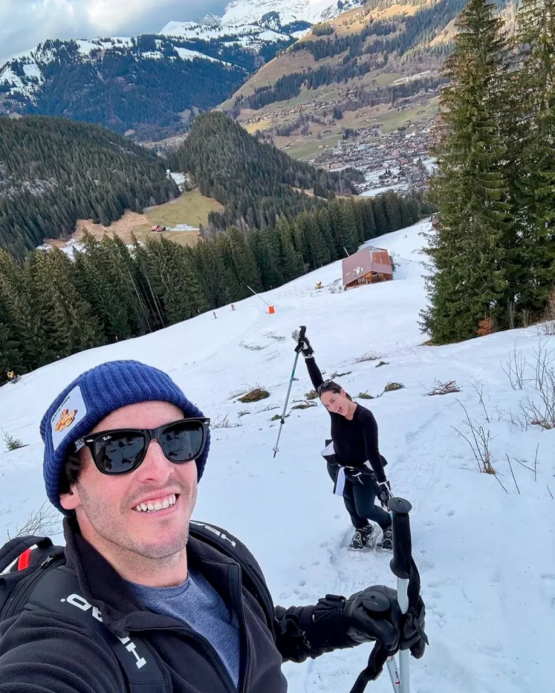 Íñigo Onieva y Tamara Falcó esquiando en Suiza.