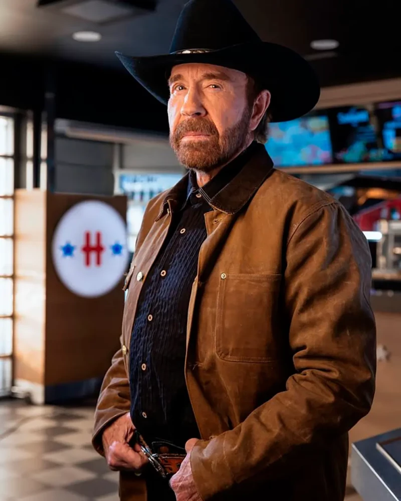 Chuck Norris como Walker, ranger de Texas.