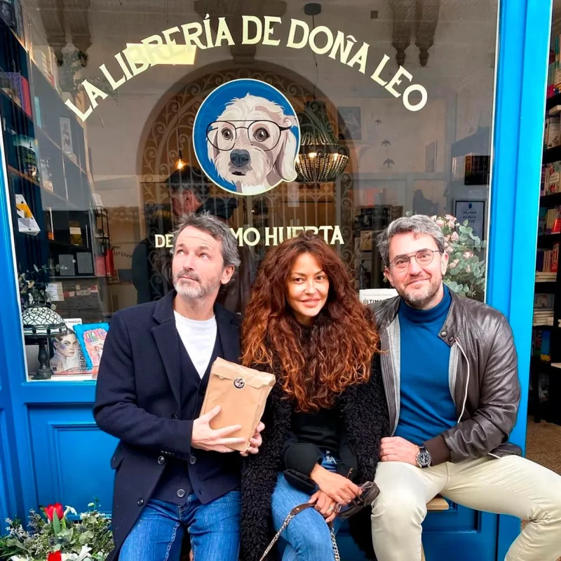 Maximo Huerta tiene una librería.