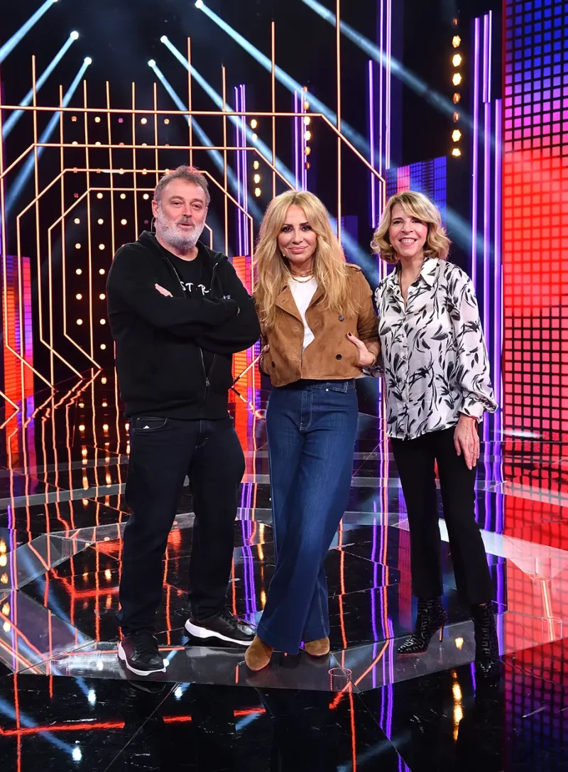 Pablo Carbonell junto a Marta Sánchez y Sole Giménez en el plató de 'La mejor generación'.