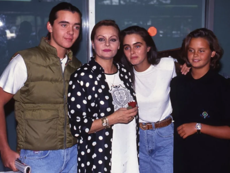 Imagen de archivo, Rocío con sus hijos
