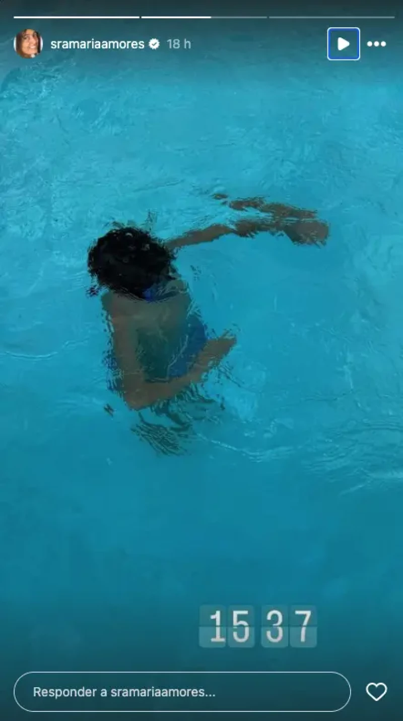 HIJO ION PISCINA