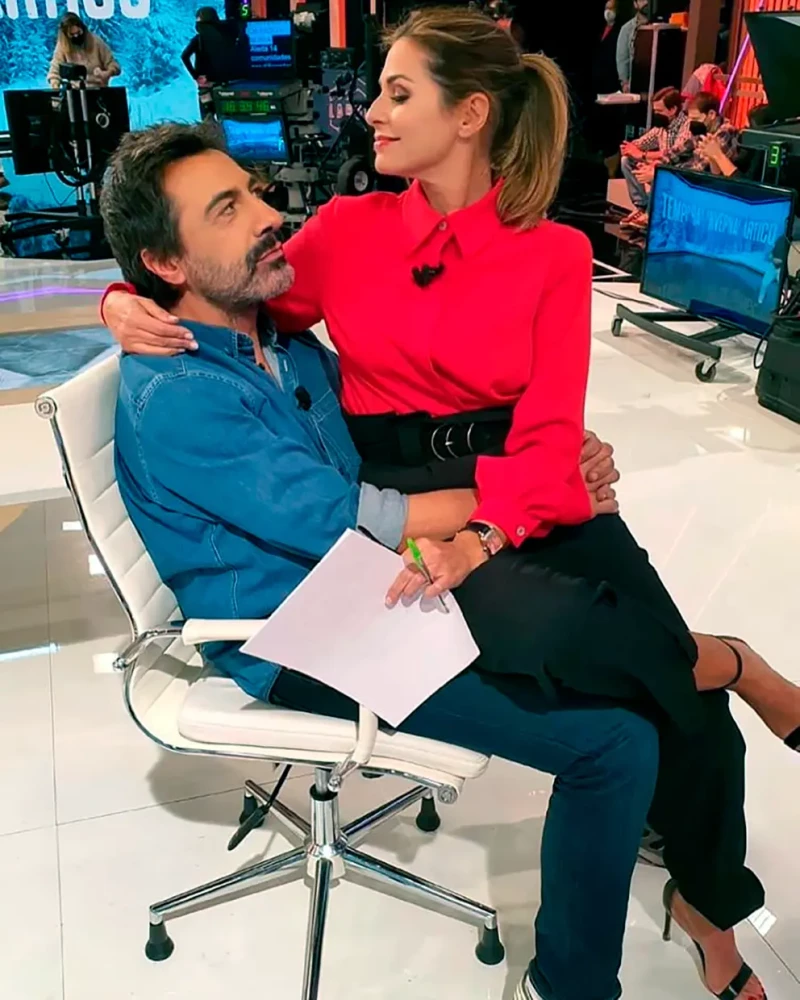 Nuria Roca y Juan del Val trabajando juntos.