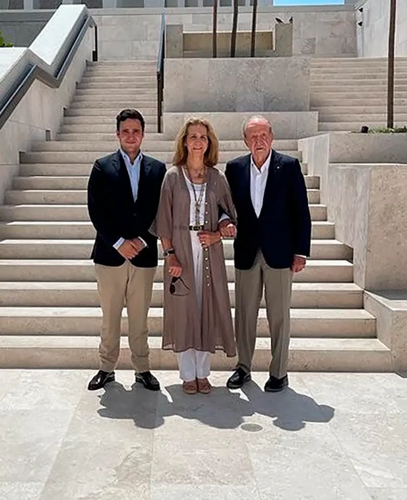 Froilán con Elenea y Juan Carlos en Abu Dabi.