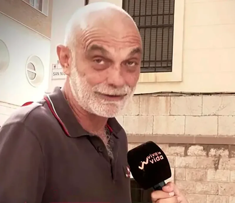 Massimo Stecchini entrevistado por la calle, en una imagen de archivo