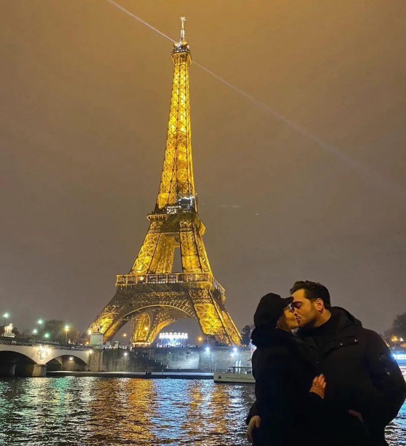 David Bustamante con Yana Olina beso en París